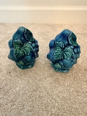 Teal Ceramic Grape Cluster Salt and Pepper Shaker Set